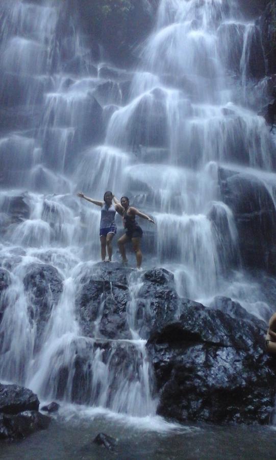 Local Family House Hotel Gianyar  Bagian luar foto