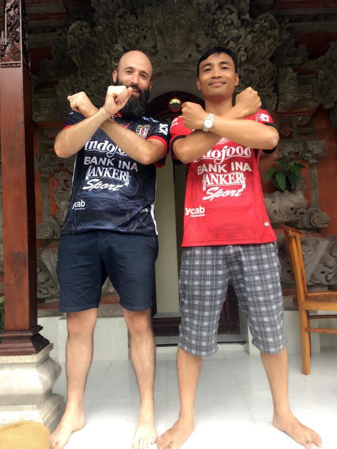 Local Family House Hotel Gianyar  Bagian luar foto