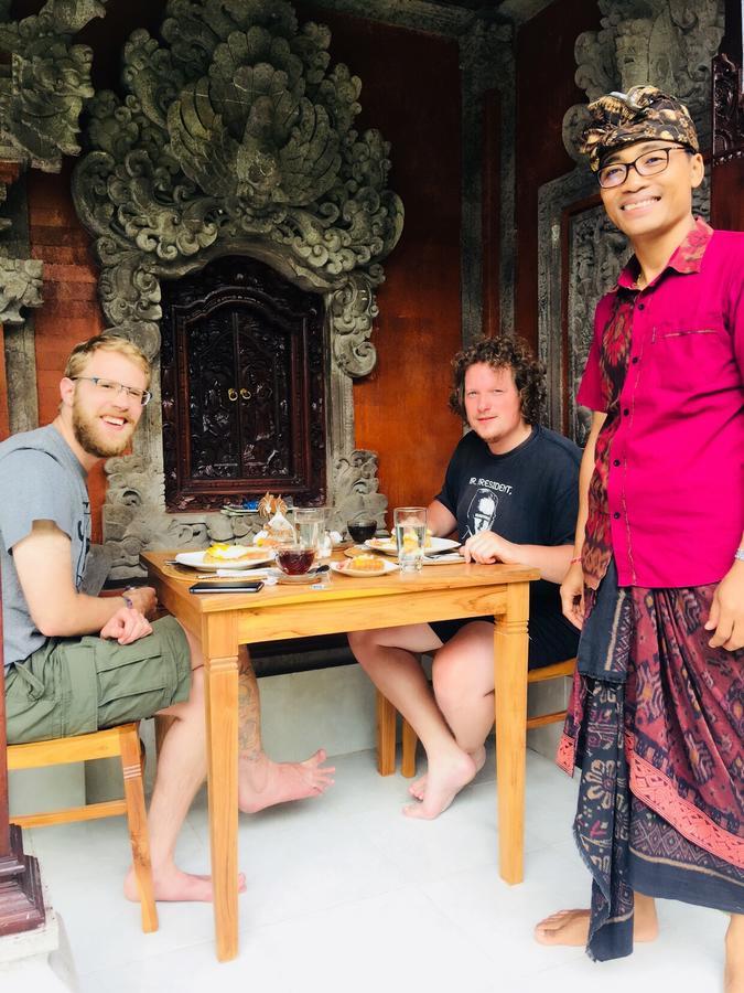 Local Family House Hotel Gianyar  Bagian luar foto