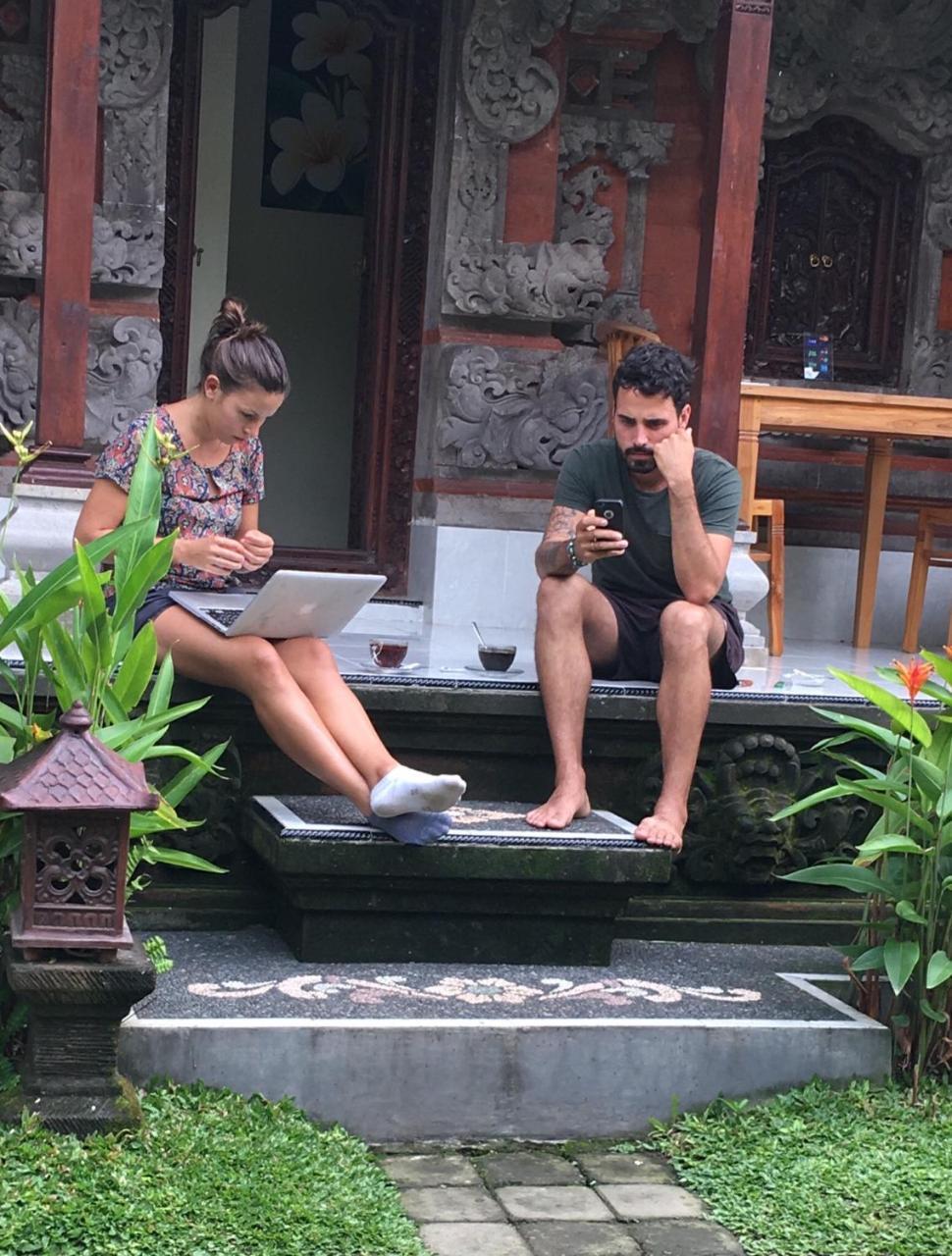 Local Family House Hotel Gianyar  Bagian luar foto